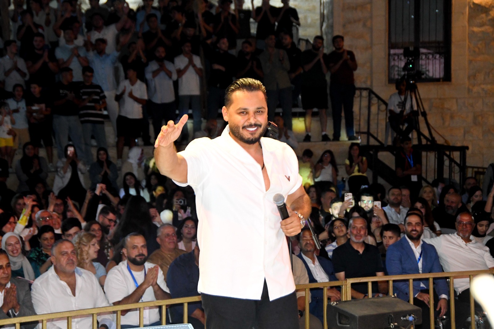 "الفحيص" تكريم المرأة الأردنية.. وأيمن زبيب وعادل الداوود يضيئان ليالي المهرجان