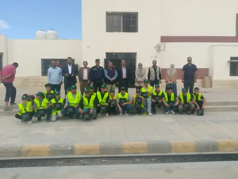 مديرية حماية البيئه لمحافظة الزرقاء تنفذ حملة (خلي ...كيسك بسيارتك)في منطقة الكمشة/قضاء بيرين