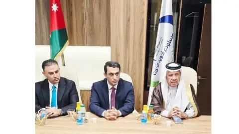 محافظ الزرقاء يفتتح مستودع أدوية الحوت - صور وفيديو