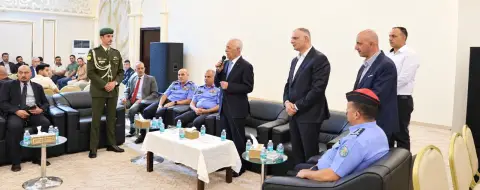 مندوبا عن الملك وولي العهد .. العيسوي يعزي المبيضين والصوالحة