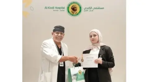 مستشفى الكندي يحتفل بالعيد الثامن لمسيرة النجاح والتميز