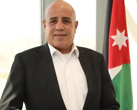 الأستاذ علي حسان ... قصة نجاح صناعية تتجاوز الحدود وتصنع الفارق في الزرقاء