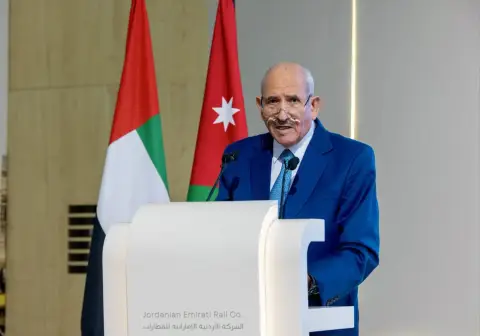 الدكتور محمد الذنيبات.. حين تلتقي الإدارة والارادة