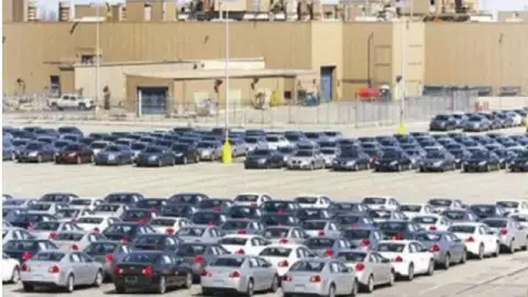 حرة الزرقاء… من المستفيد من خنق السوق؟